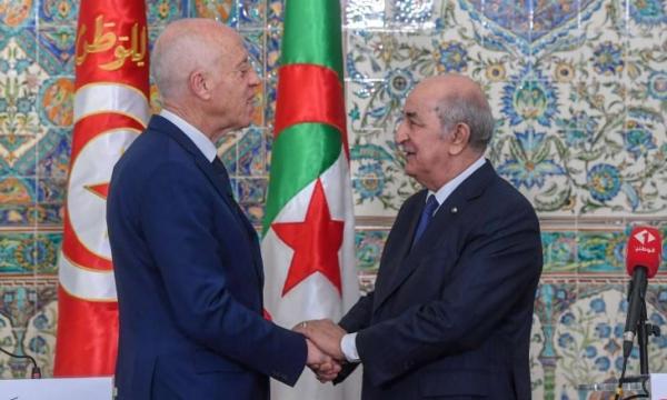 في محاولة لمواجهة الاكتساح المغربي.. الجزائر تعود لديبلوماسية الشيكات وسياسة الابتزاز